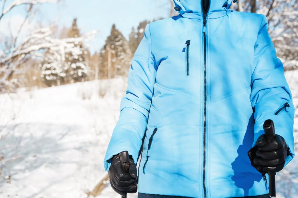 Jak wybrać idealną bieliznę termoaktywną damską i bieliznę termoaktywną męską na zimowe aktywności